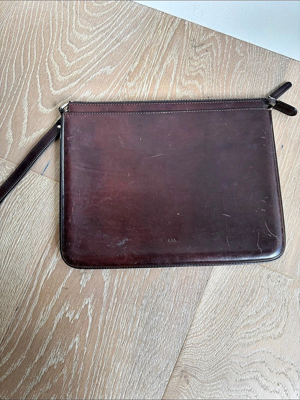 A.P.C. Leather Zip laptop case in Brown